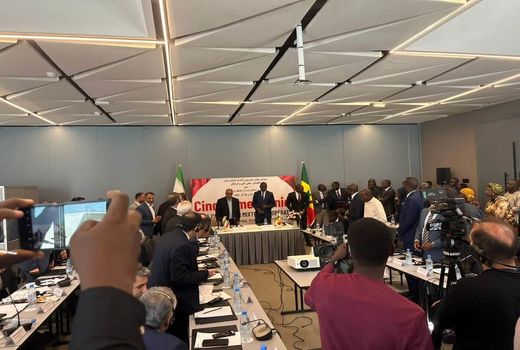 امضای ۶ یادداشت تفاهم‌نامه همکاری بین تهران و داکار