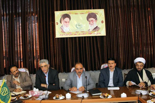 منابع طبیعی ، ثروت اصلی و پایه بسیاری از فعالیت های اقتصادی در کشور است