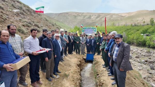 افتتاح خط انتقال آب کشاورزی روستای شورجه اله امانلو چاراویماق به مناسبت دهه کرامت