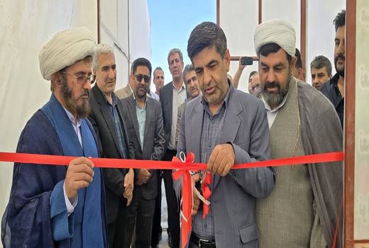 بهره برداری یک واحد گلخانه تولید فلفل دلمه‌ای در سفیددشت بروجن 