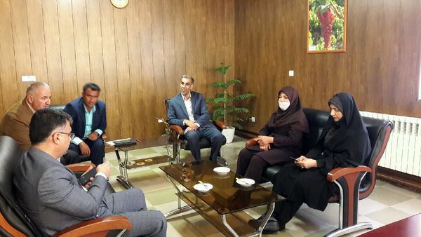 بازدید رییس سازمان جهاد کشاورزی استان قزوین از  مرکز خرید گندم در تا کستان
