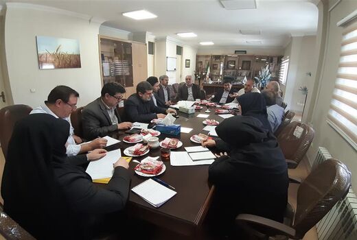 گوجه کاران آذربایجان غربی  نگران فروش محصول خود نباشند