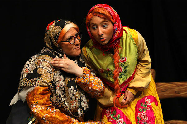 تمدید اجراهای «گیسو طلا» در مرکز تئاتر کانون