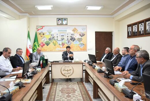صندوق بیمه محصولات کشاورزی در اولین فرصت خسارت کشاورزان را پرداخت کند