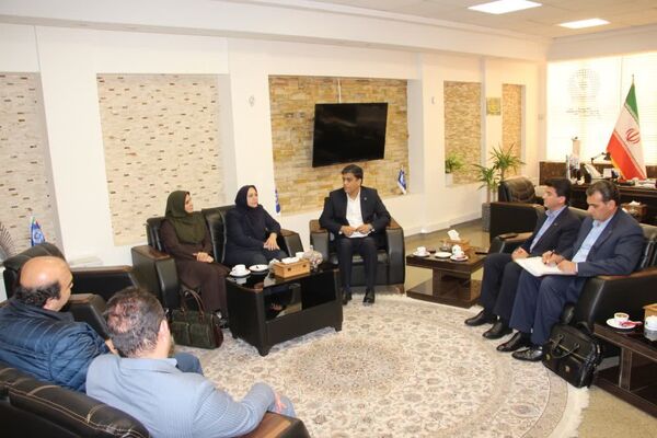 تسهیل فرآیند تأمین و خرید خوراک آبزیان در استان قزوین با همکاری مشترک شیلات و واحدهای تولیدی خوراک آبزیان 