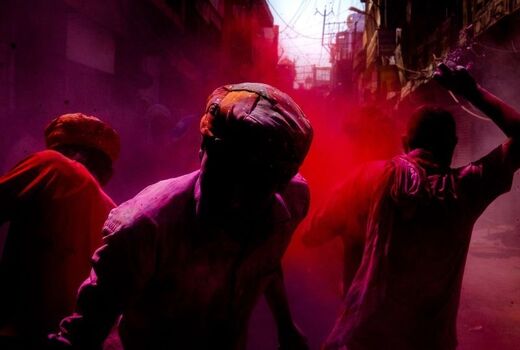 جنگ رنگ‌ها؛ عکس روز نشنال‌جئوگرافیک