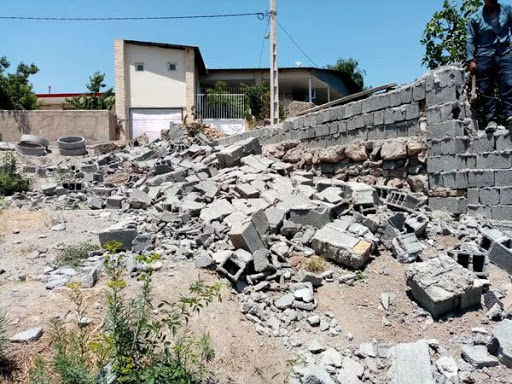 چهار بنای غیر مجاز در اراضی کشاورزی شهرستان آبیک تخریب شد