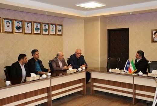 دیدار رئیس اتحادیه چرمسازان استان با مدیر کل دامپزشکی آذربایجان شرقی 