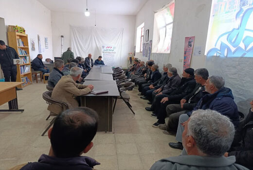 نخستین کارگاه آموزشی تبیین بند (خ) ماده ۷۱ قانون برنامه هفتم توسعه در شهرستان آوج برگزار شد