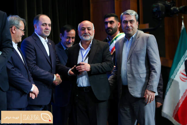 تجلیل از برگزیدگان ملی بخش کشاورزی 