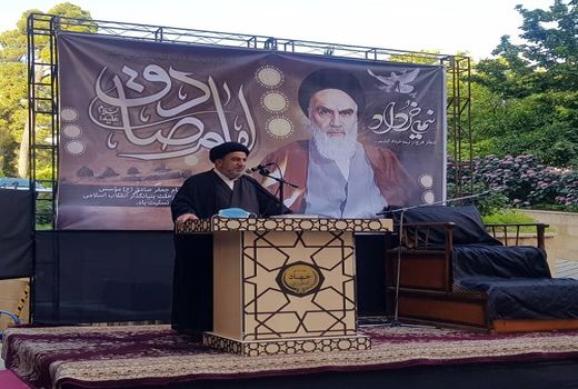 انقلاب امام راحل توانست نقطه امیدی برای همه مستضعفان جهان باشد