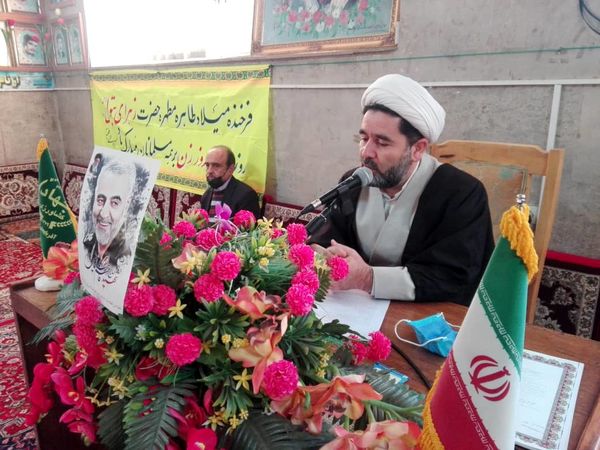 حضرت زهرا الگوی تربیت کننده ای برای همه زنان عالم است