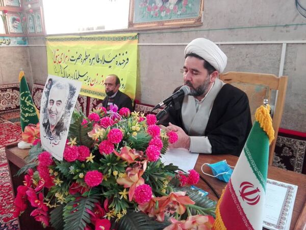 حضرت زهرا الگوی تربیت کننده ای برای همه زنان عالم است