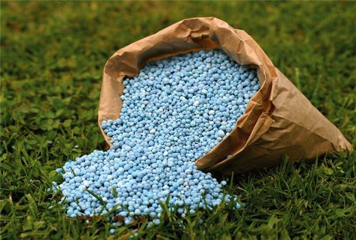 توزیع ۸۰۰ تن کود شیمیایی در استهبان