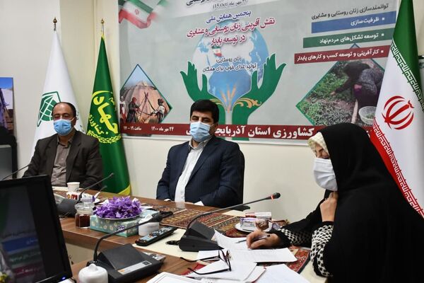 دریافت گواهی استاندارد تشویقی برای تعداد ۴ محصول تولیدی زنان آذربایجان شرقی 