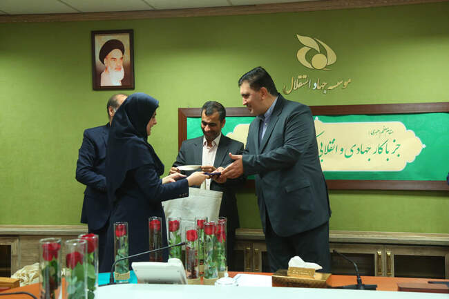 مراسم گرامیداشت روز زن در موسسه جهاد استقلال  