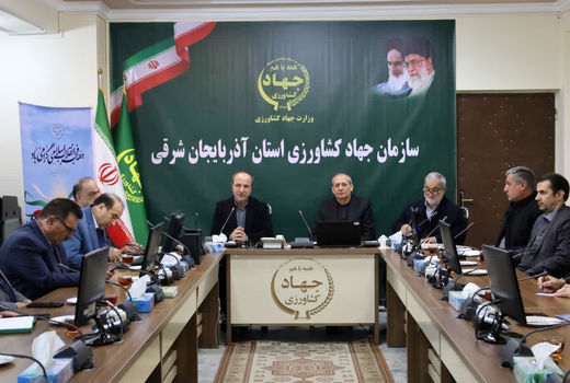 انقلاب اسلامی با تکیه بر استقلال، آزادی و پیشرفت به الگوی ماندگار جهانی تبدیل شده است