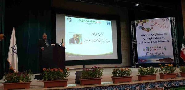 اهمیت توسعه گلخانه ها در رونق تولید و اشتغال پایدار