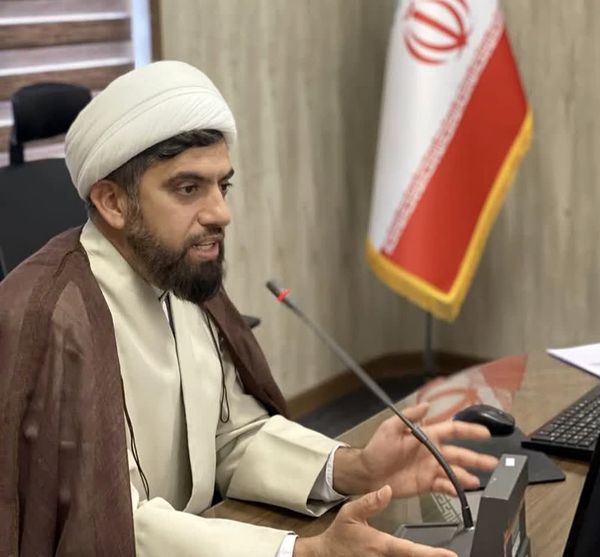 اقامه نماز جماعت و سخنرانی ویژه ماه رمضان در جهاد کشاورزی فارس