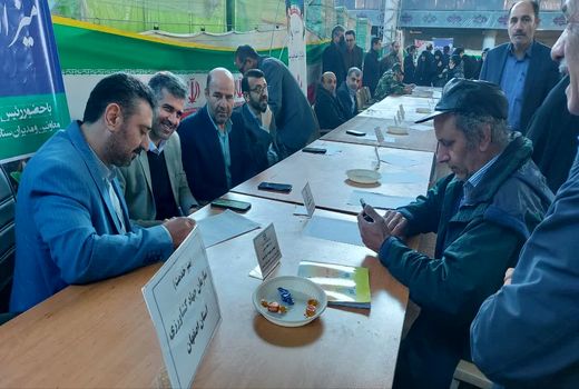 میز خدمت سازمان جهاد کشاورزی استان اصفهان به مناسبت هفته بسیج