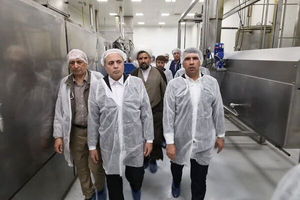 بازدید وزیر جهاد کشاورزی از کارخانه مانی بناب