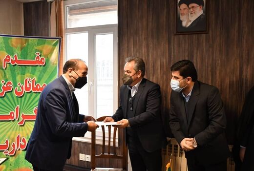 پیش بینی توزیع 80 هزار تن مرغ منجمد تا پایان سال در کشور/ واردات بیش از 120 میلیون عدد تخم مرغ نطفه دار 