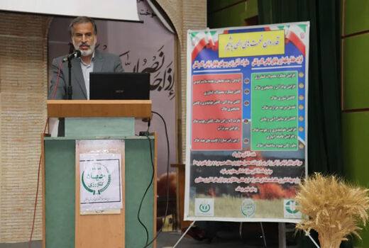 منع کشاورزان دزفول از آتش‌زدن بقایای گیاهی