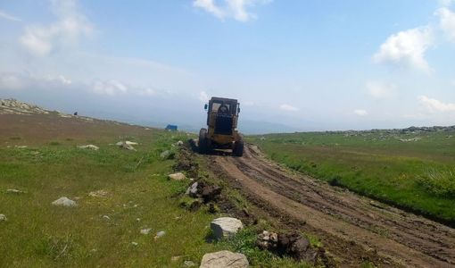 عملیات بازگشایی مسیرهای ییلاقی عشایر در کلیبر آغاز شد