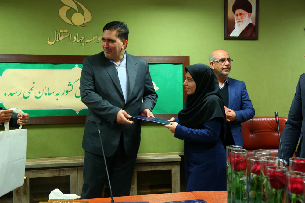 مراسم گرامیداشت روز زن در موسسه جهاد استقلال  