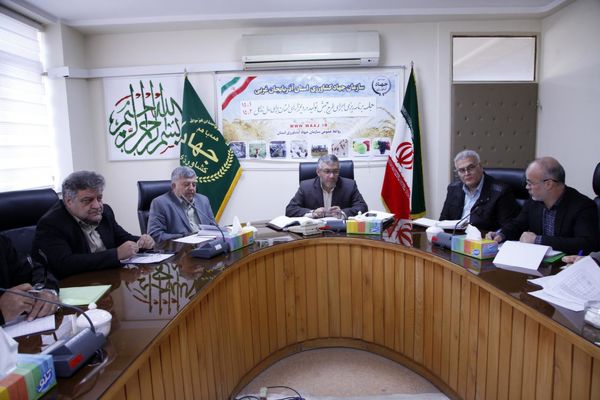  کشت 3 هزار هکتار گیاهان دارویی در راستای اجرای طرح جهش تولید در دیمزارهای آذربایجان غربی