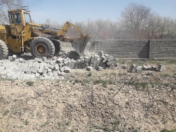 ۷ مورد حکم قلع و قمع بنا در اراضی کشاورزی میاندوآب اجرا شد