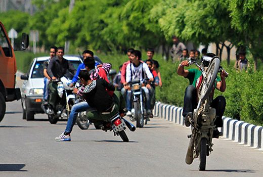 پلیس در کنترل موتورسیکلت‌ها ناتوان است