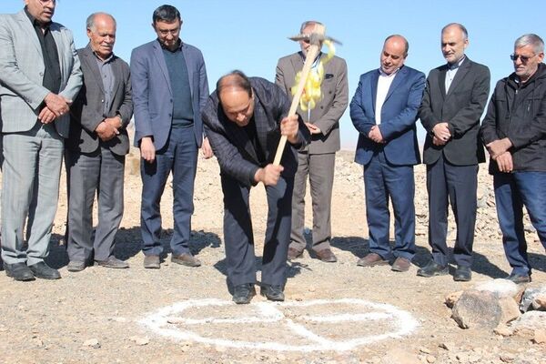 ساخت مجتمع آبرسانی عشایری در ابرکوه آغاز شد