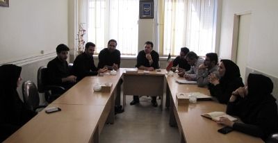 ترویج چهره به چهره و تقاضایابی بین کشاورزان رباط کریم برای کشت کلزا ادامه دارد 