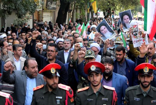 حضور  وزیر جهاد کشاورزی در راهپیمایی به منظور محکومیت جنایت تروریستی در حرم مطهر شاهچراغ (ع)