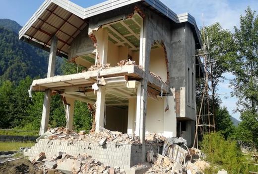 655 تغییر کاربری غیرمجاز در تنکابن قلع و قمع شد