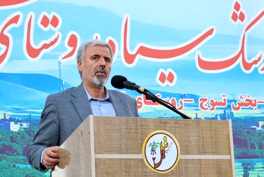 لزوم حرکت به سمت کشاورزی دانش‌بنیان و اقتصاد پایدار برای مقابله با تنش آبی شبستر