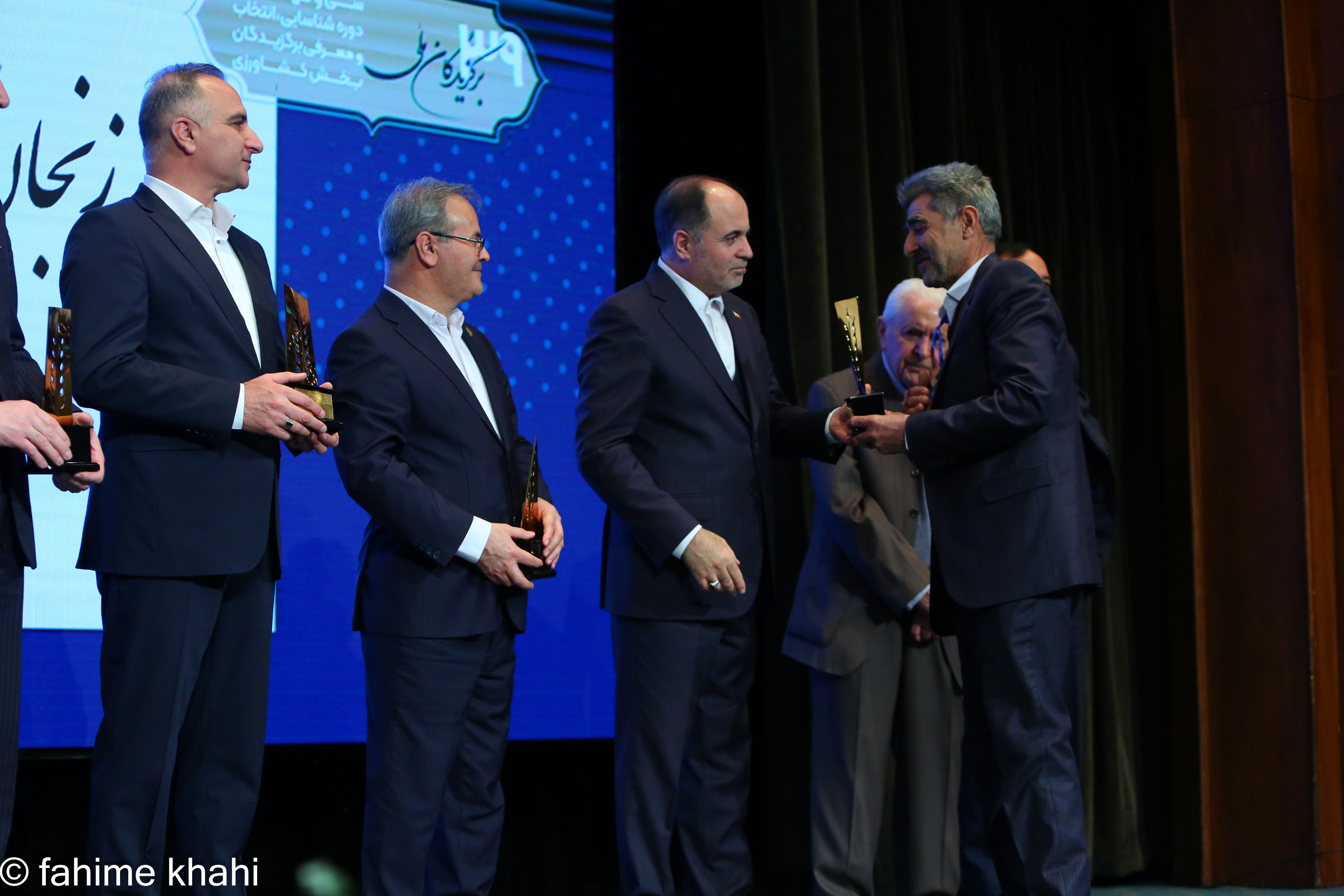 تجلیل از برگزیدگان ملی بخش کشاورزی 