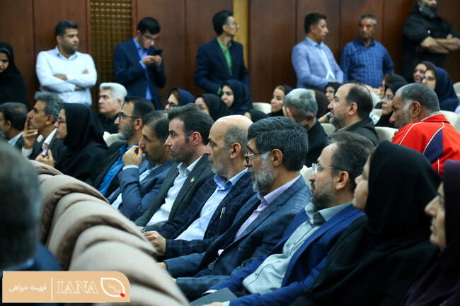 نشست صمیمانه دکتر علی تیموری معاون توسعه مدیریت و منابع وزارت جهاد کشاورزی و مدیران ارشد این معاونت با کارکنان وزارتخانه