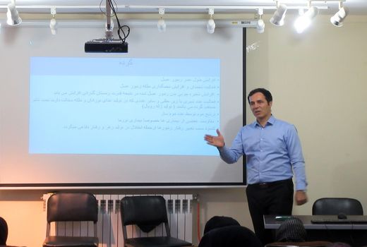 کارگاه آموزشی استحصال محصولات جانبی زنبور عسل برگزار شد