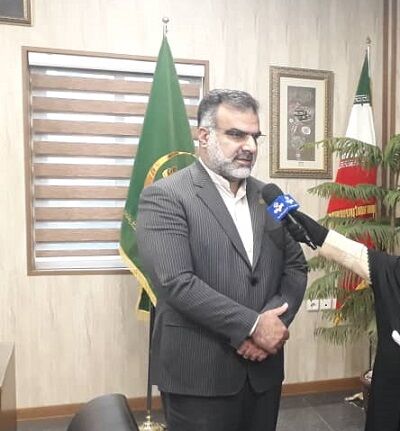 پایش ملخ صحرایی در 186 هزار هکتار از اراضی فارس