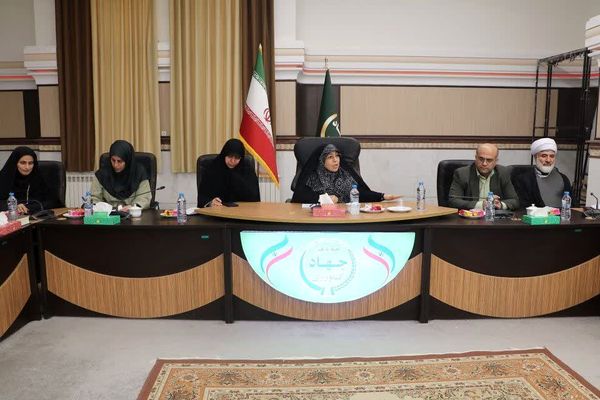 بانوان؛ پیشران توسعه پایدار کشاورزی/ نشست نقش‌آفرینی زنان در قزوین برگزار شد 