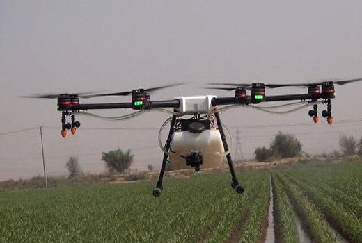 40 هکتار از مزارع سیب زمینی فارسان توسط پهپاد سمپاشی شد