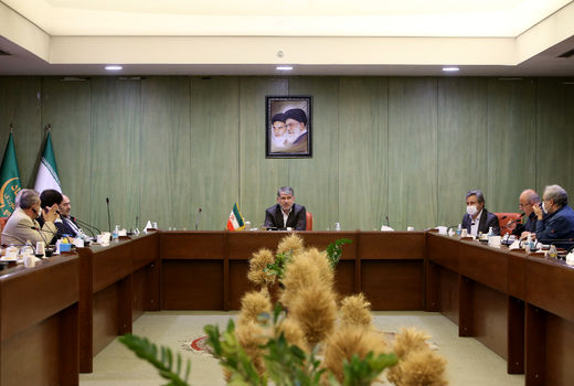 ضرورت بهره‌گیری از ظرفیت‌ کارخانجات چغندر و نیشکر برای خواتکایی در تولید شکر