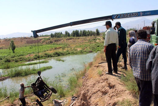 اجرای طرح ضربتی جمع آورری پمپ‌های غیرمجاز هدایت کننده آب فاضلاب به مزارع مرند 