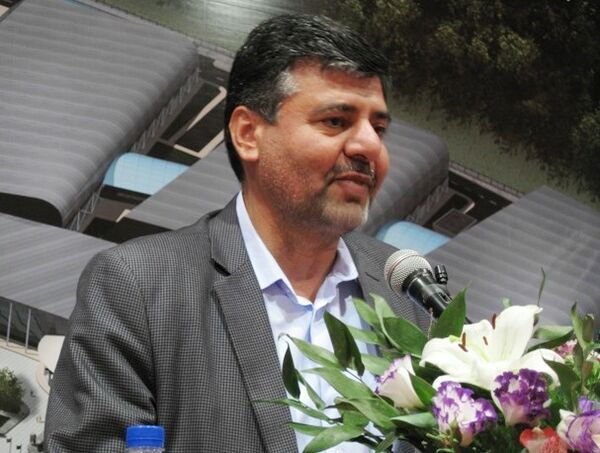 تقدیر مهاجر از تولید کنندگان گل و گیاهان زینتی