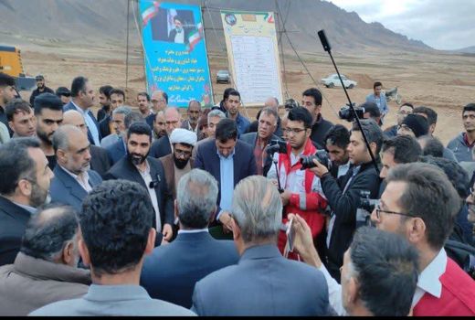 افتتاح و بهره‌برداری از ۳۰۰ پروژه آب و خاک کشاورزی 