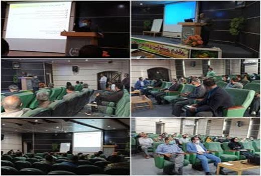 اولین جلسه توجیهی و کارگروه فنی پنبه قراردادی در شهرستان بوئین زهرا برگزار شد