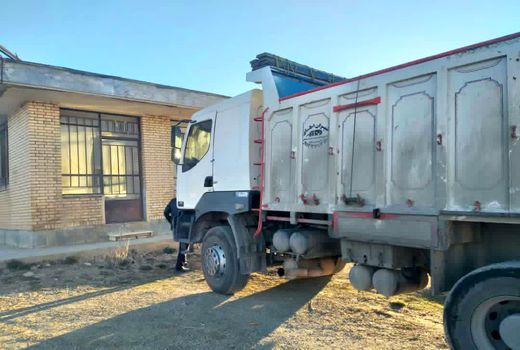 محموله کود شیمیایی تقلبی در فارسان توقیف شد