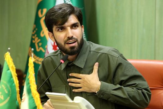 مقاومت تنها راه رسیدن به سعادت هر ملت